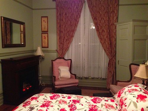 The Egan Inn เพมโบรค ภายนอก รูปภาพ